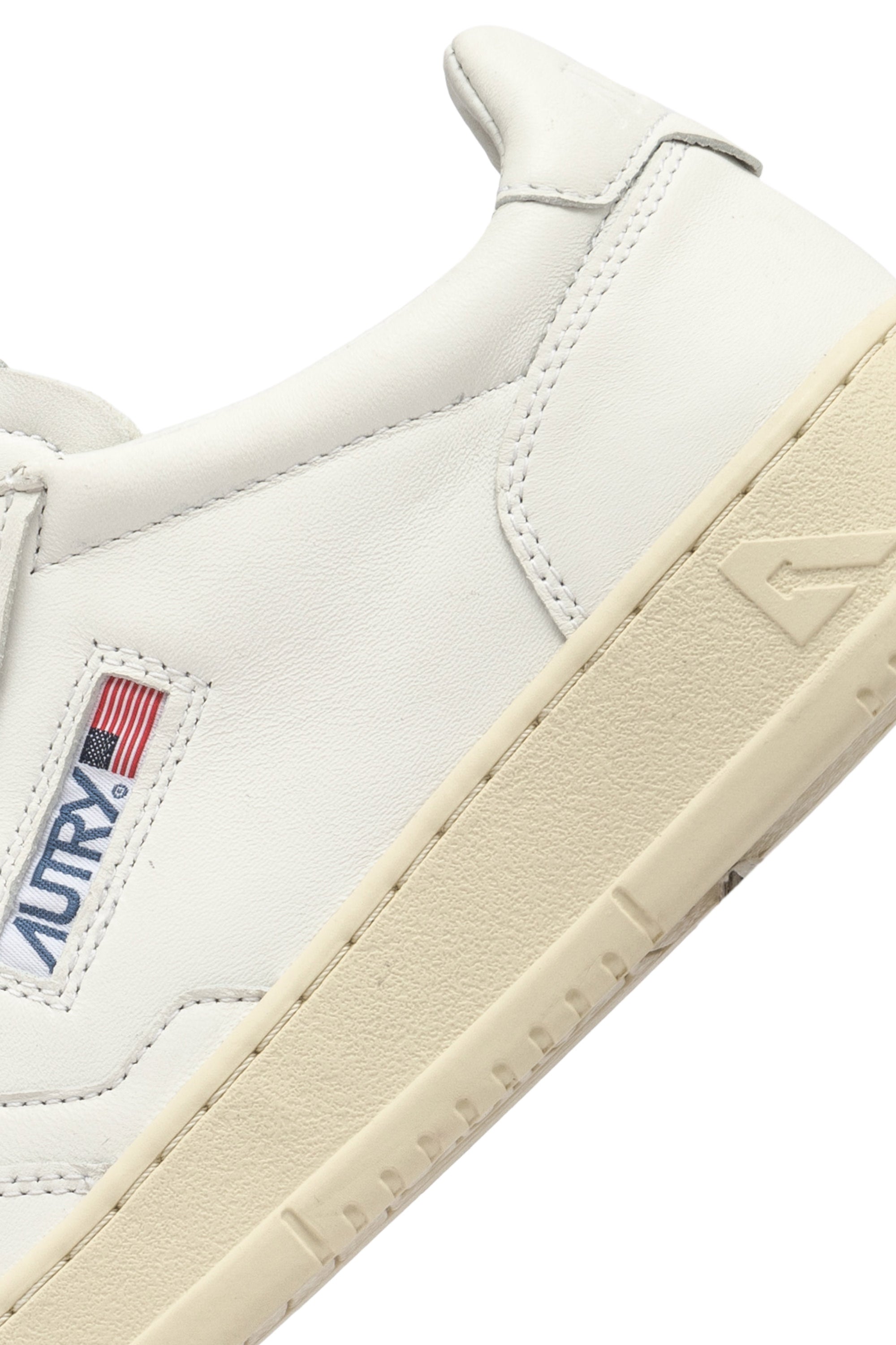 Medalist Low Wom Leat/Leat - Wht/Wht 04