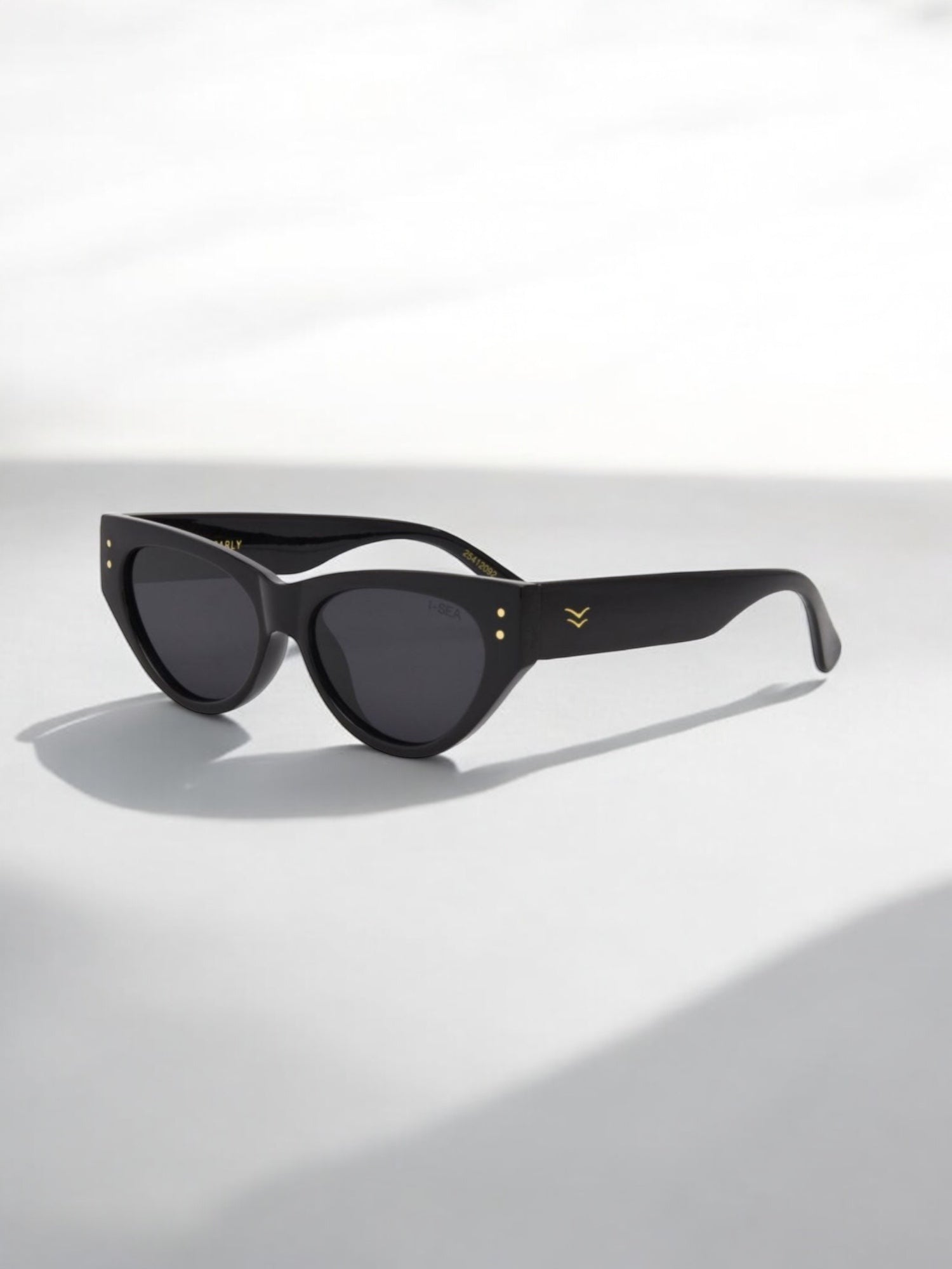 Carly - Black / Smoke Polarized Lens