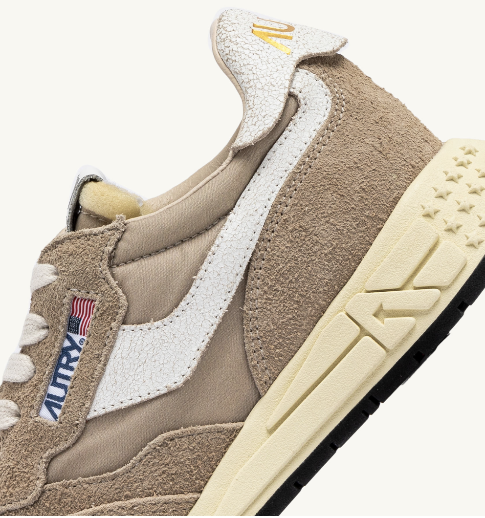 Zapatilla Autry Reelwind Low Sneaker - Pepper And White Suede And Nylon