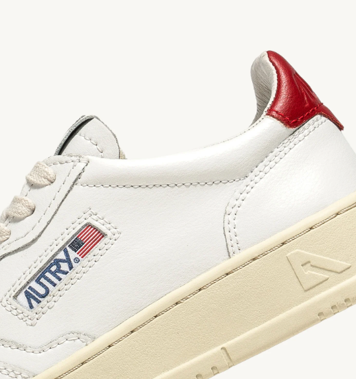 Zapatilla Autry Medalist Low Man Leat/Leat - Wht/Red