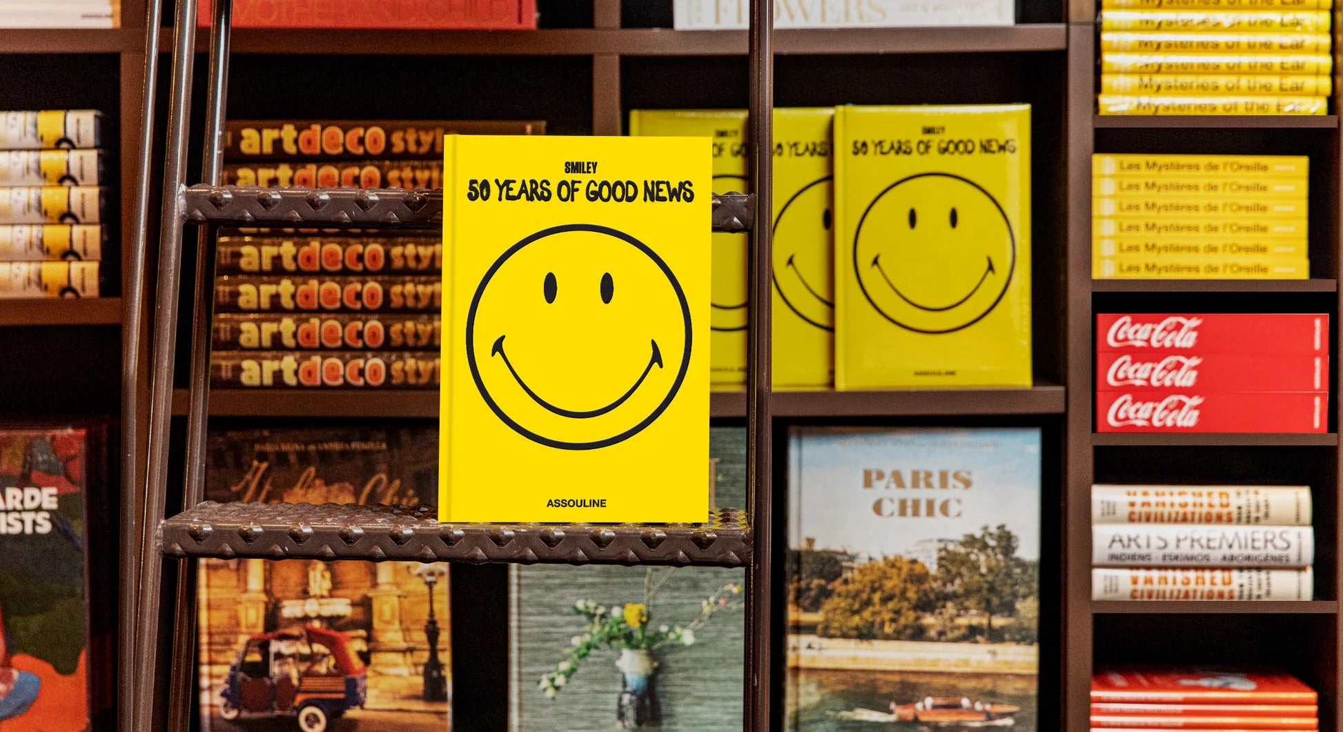 Libro Assouline Smiley: 50 Years Of Good News