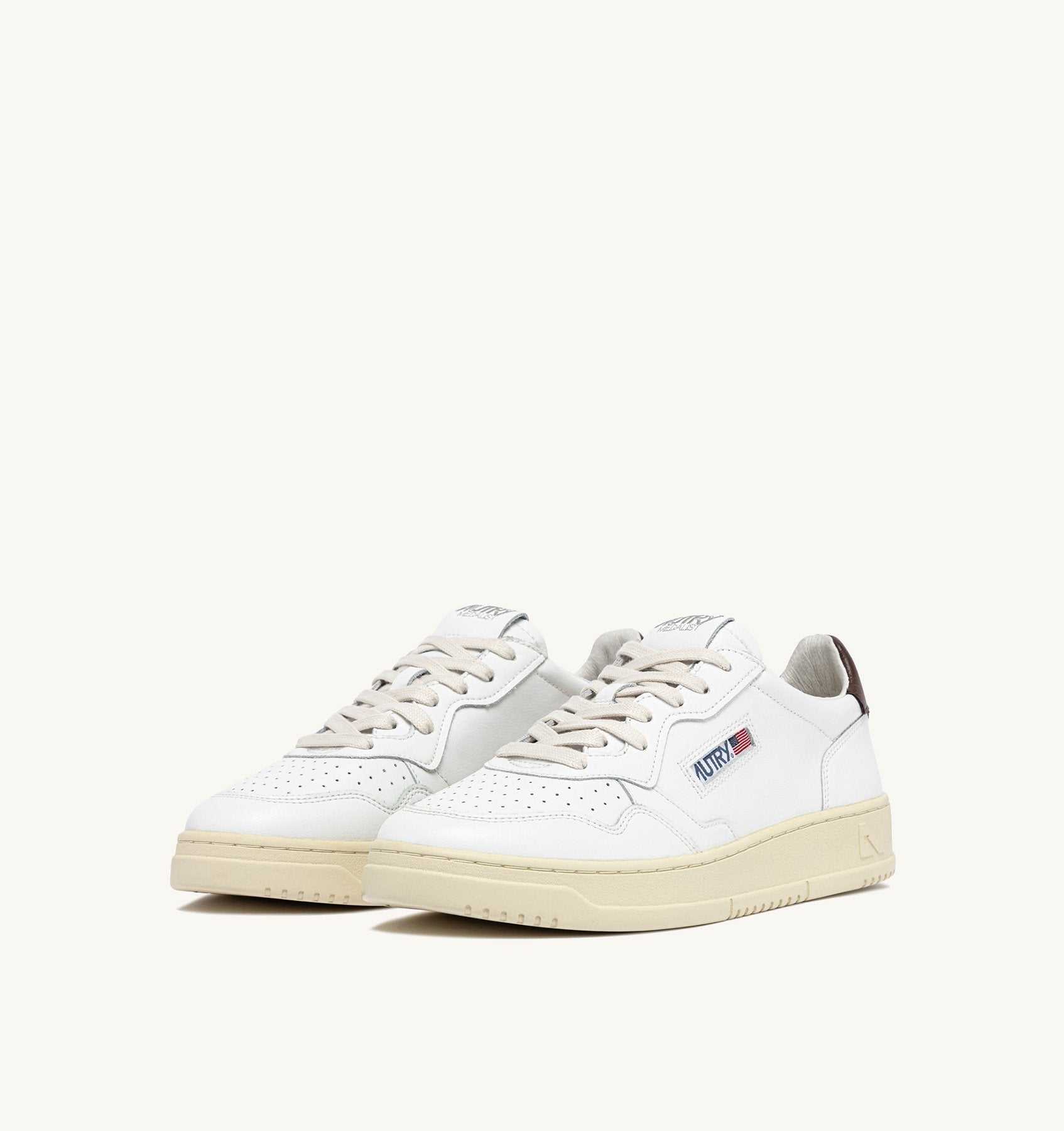 Zapatilla Autry Medalist Low Wom Leather/Leather - White/Brown