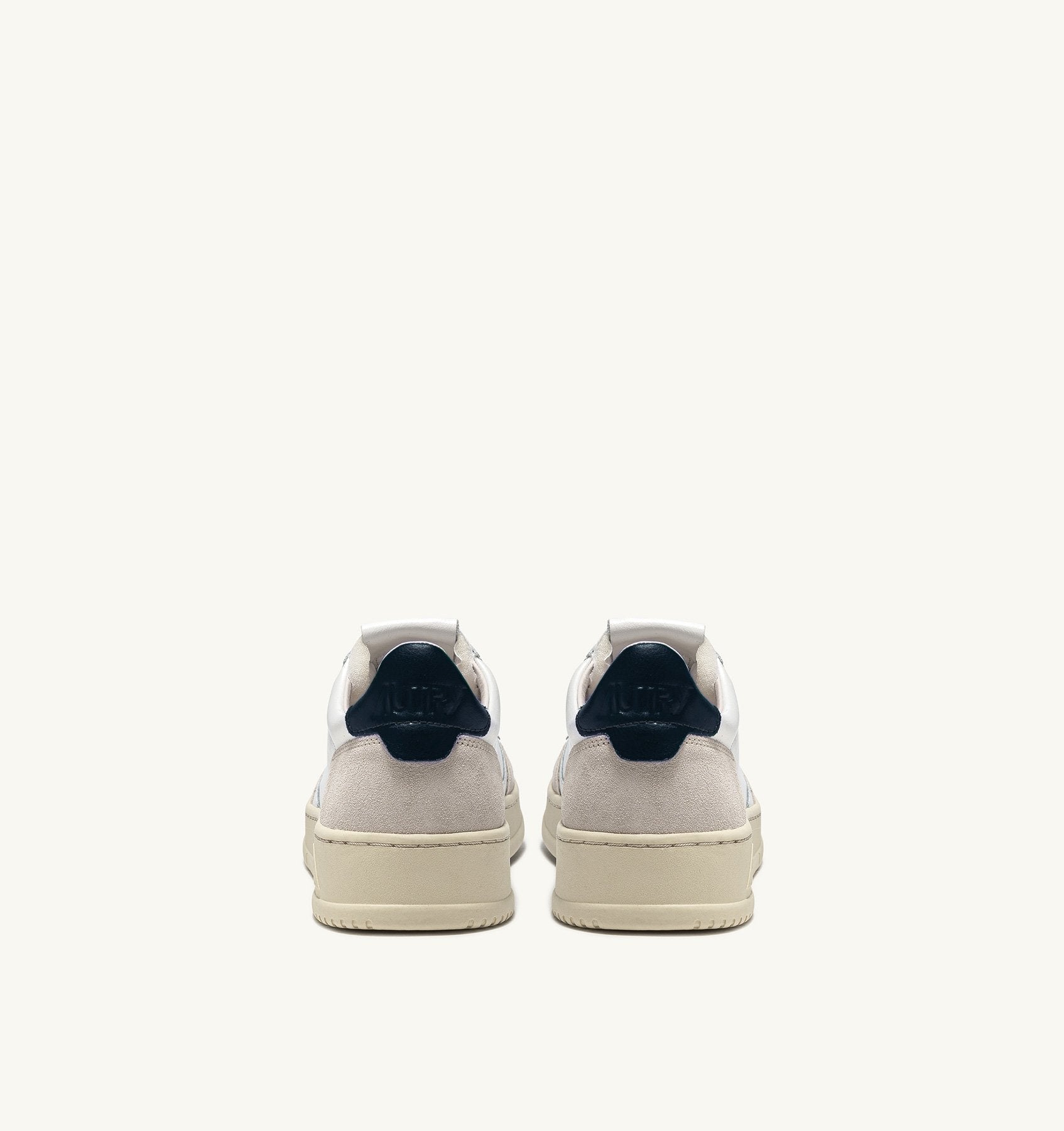 Zapatilla Autry Medalist Low Man Leather/Suede - White/Blue