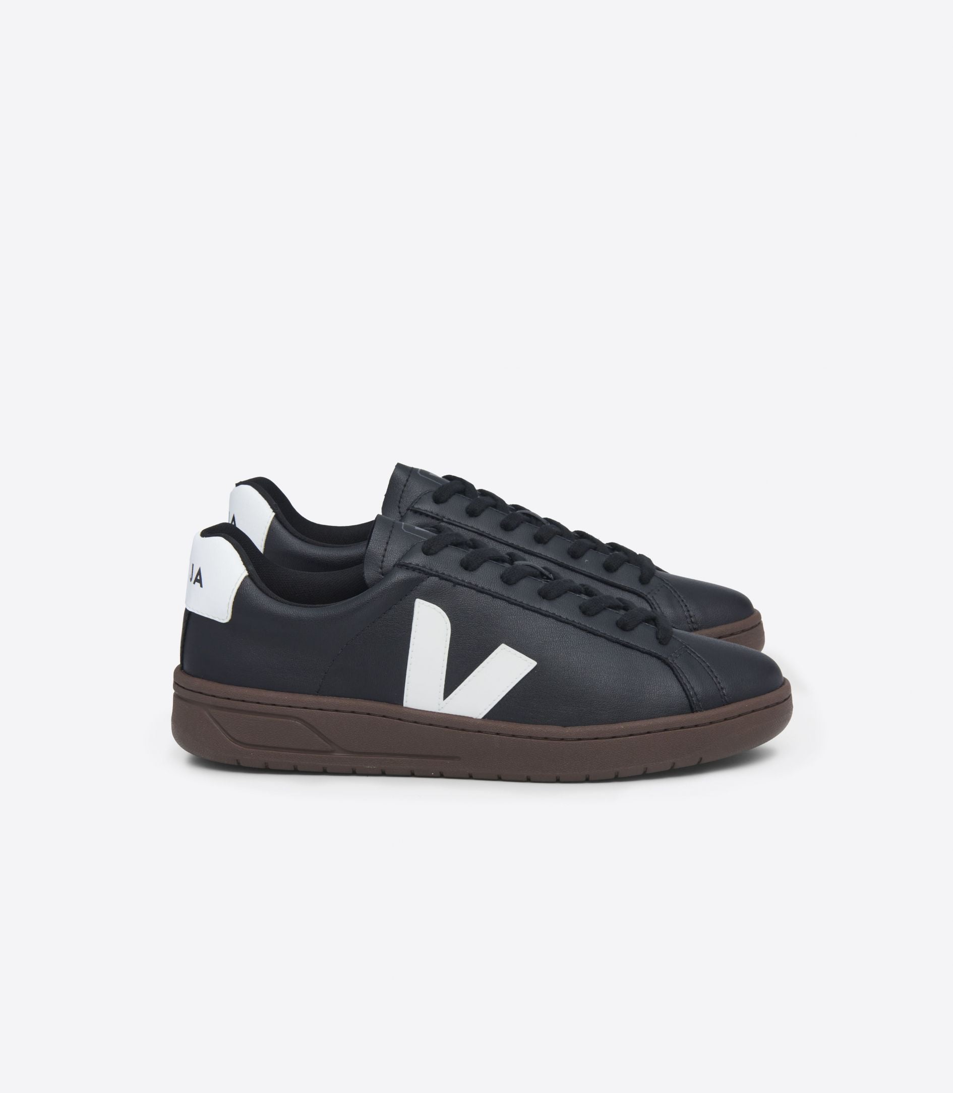 Zapatillas Veja Urca Cwl Black White