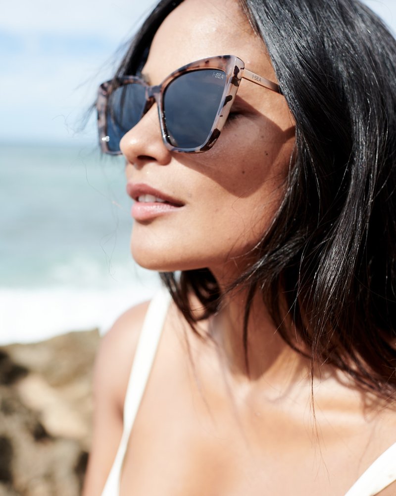 Aloha Fox - Blonde Tort / Smoke Polarized Lens