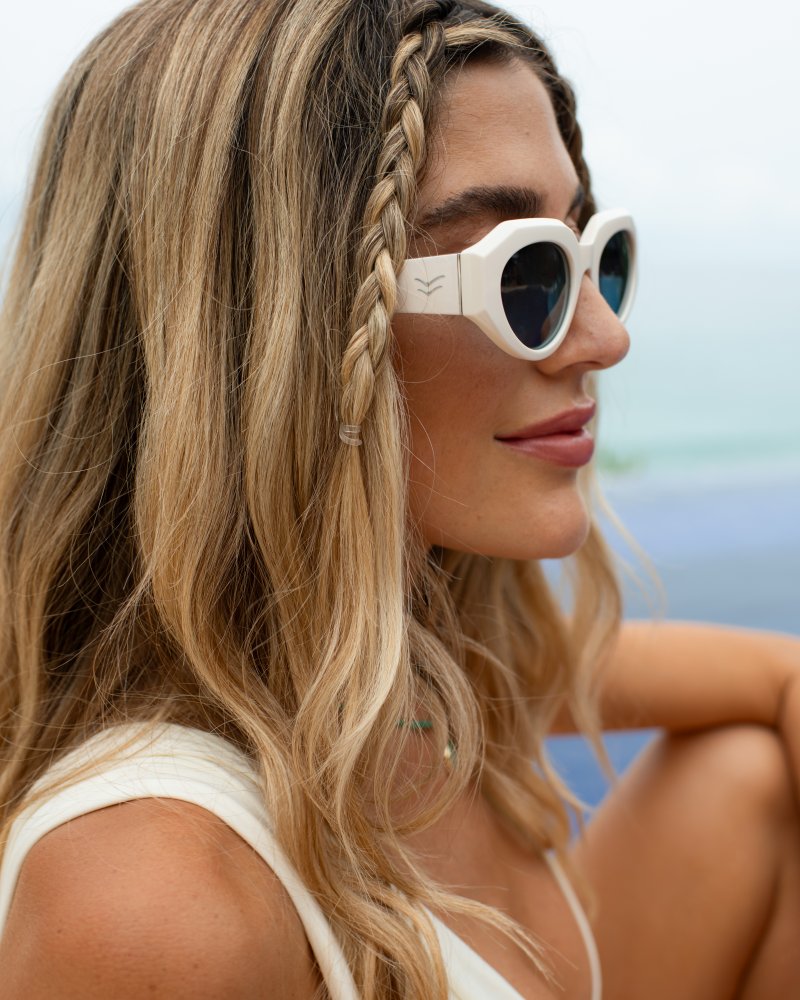 Hanna - Coconut / Blue Lens