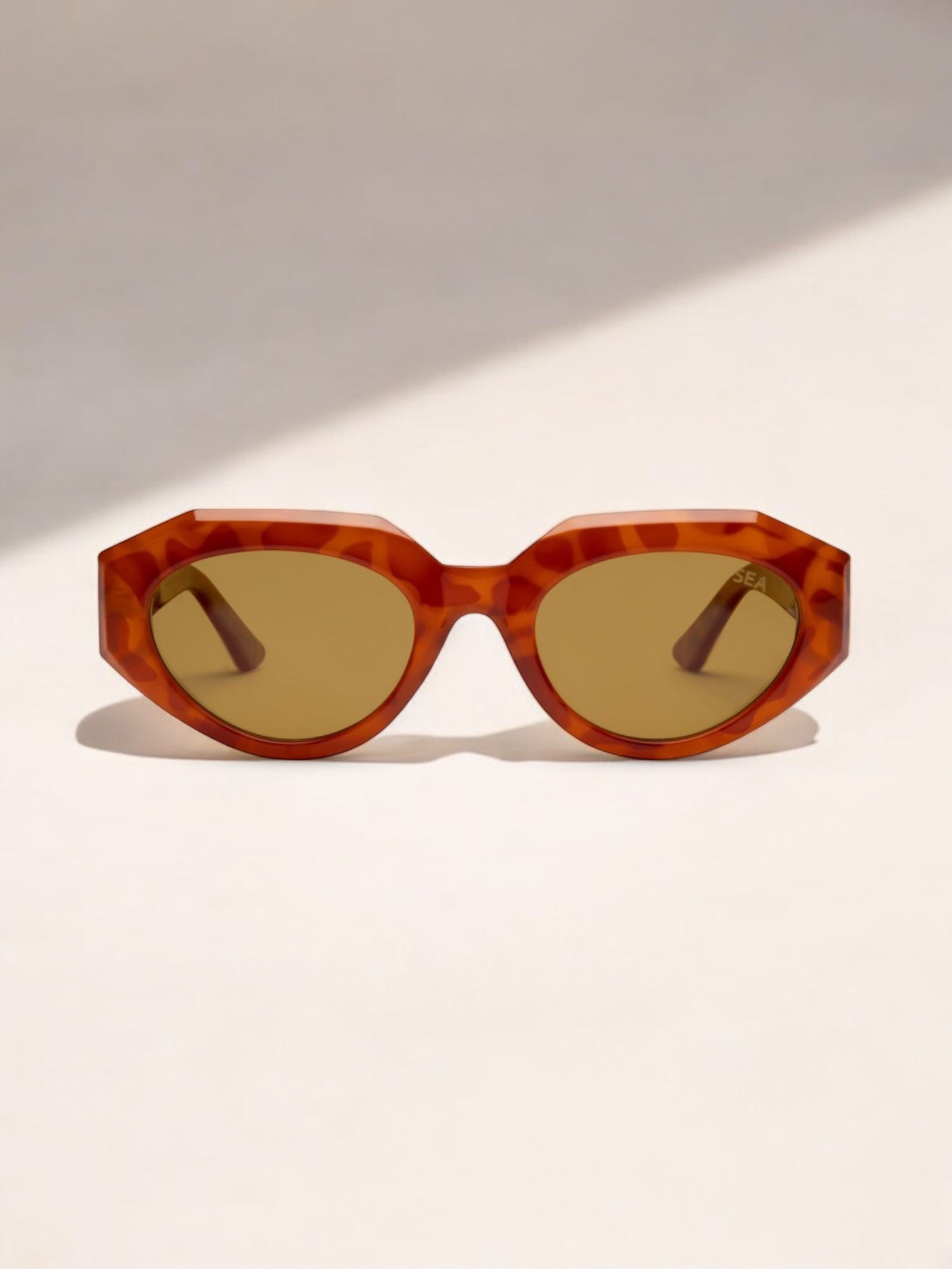 Hanna - Honey Tort / Green Polarized Lens