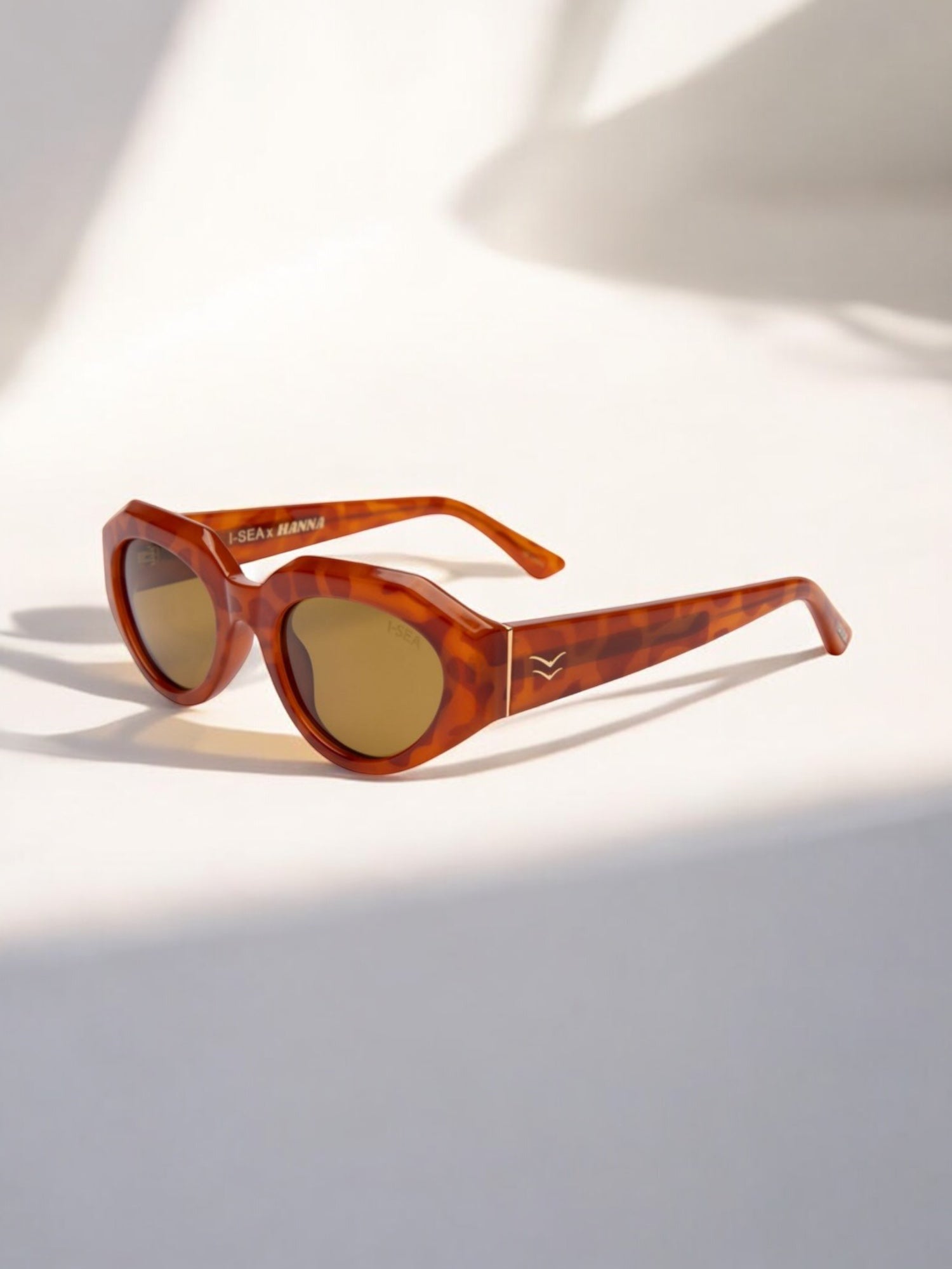 Hanna - Honey Tort / Green Polarized Lens