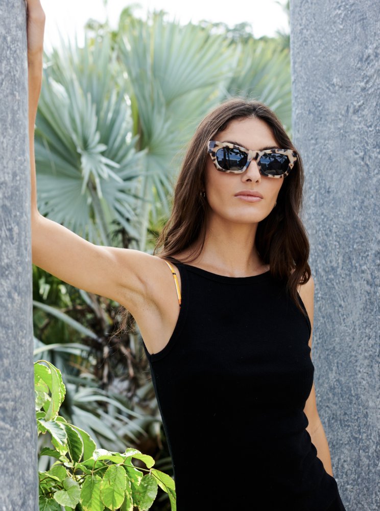 Sofia - Sunshine Tort / Smoke Polarized Lens