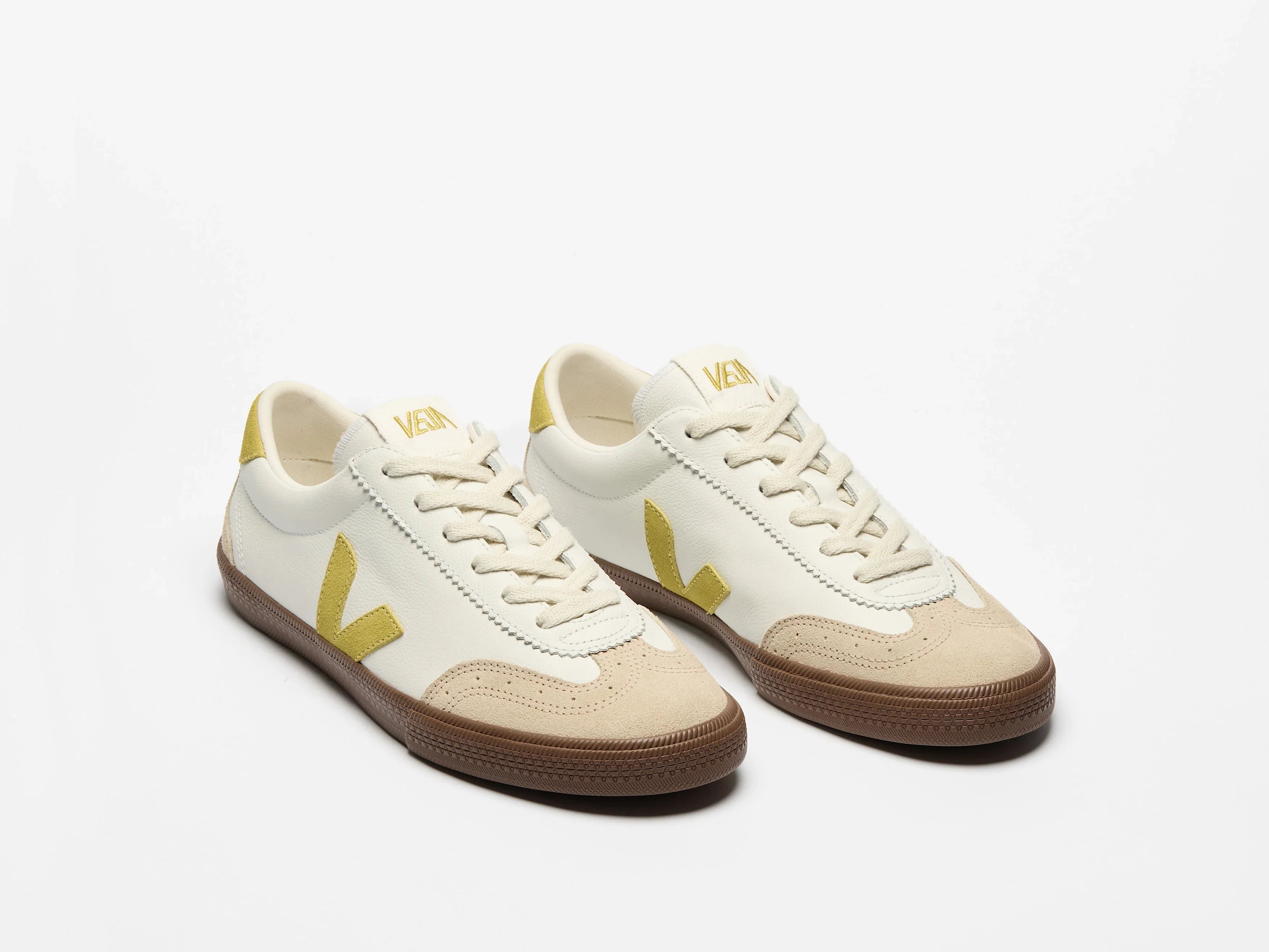 Volley Leather White Liqour Bark
