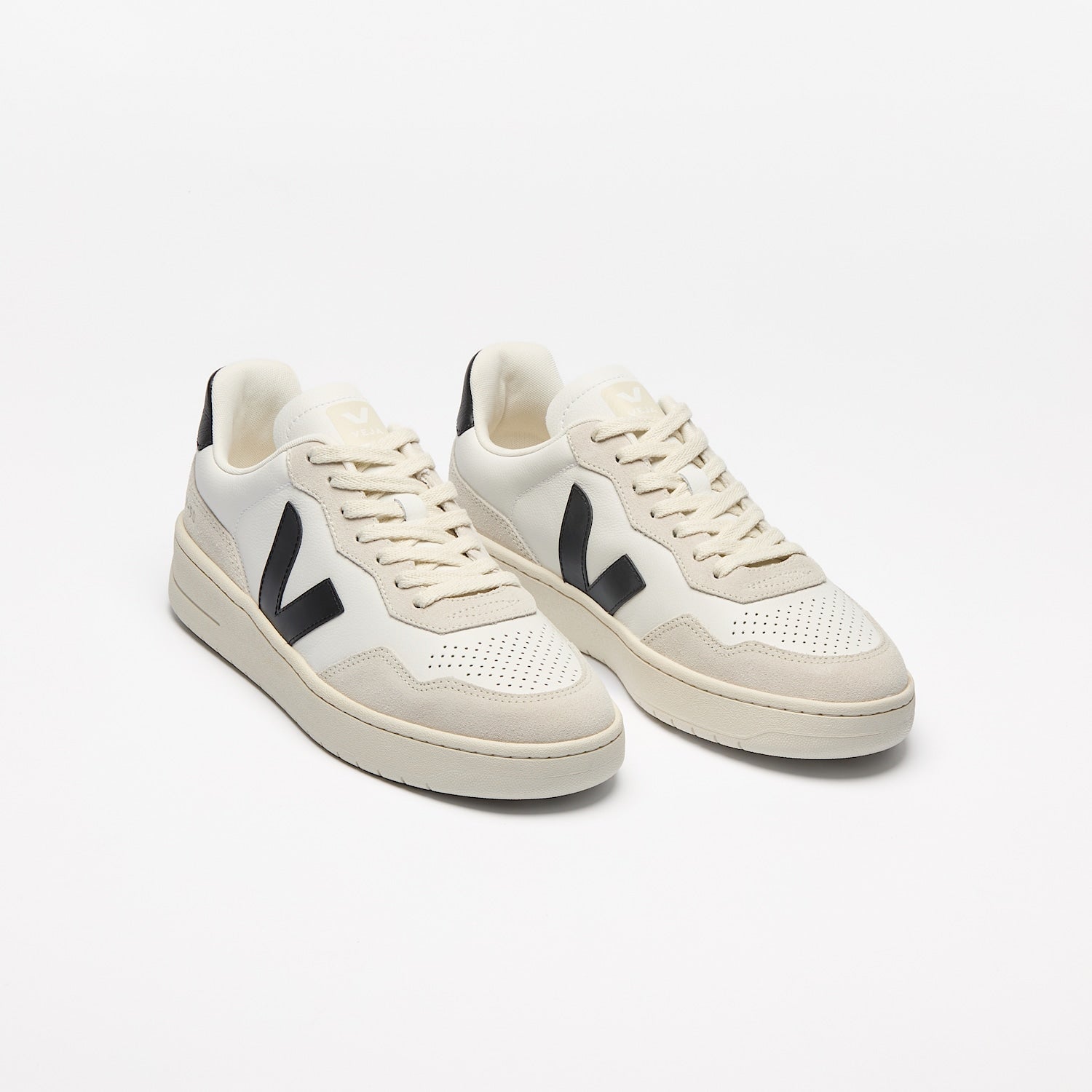 Zapatilla Veja V-90 O.t. Mujer Cuero - Blanco / Negro