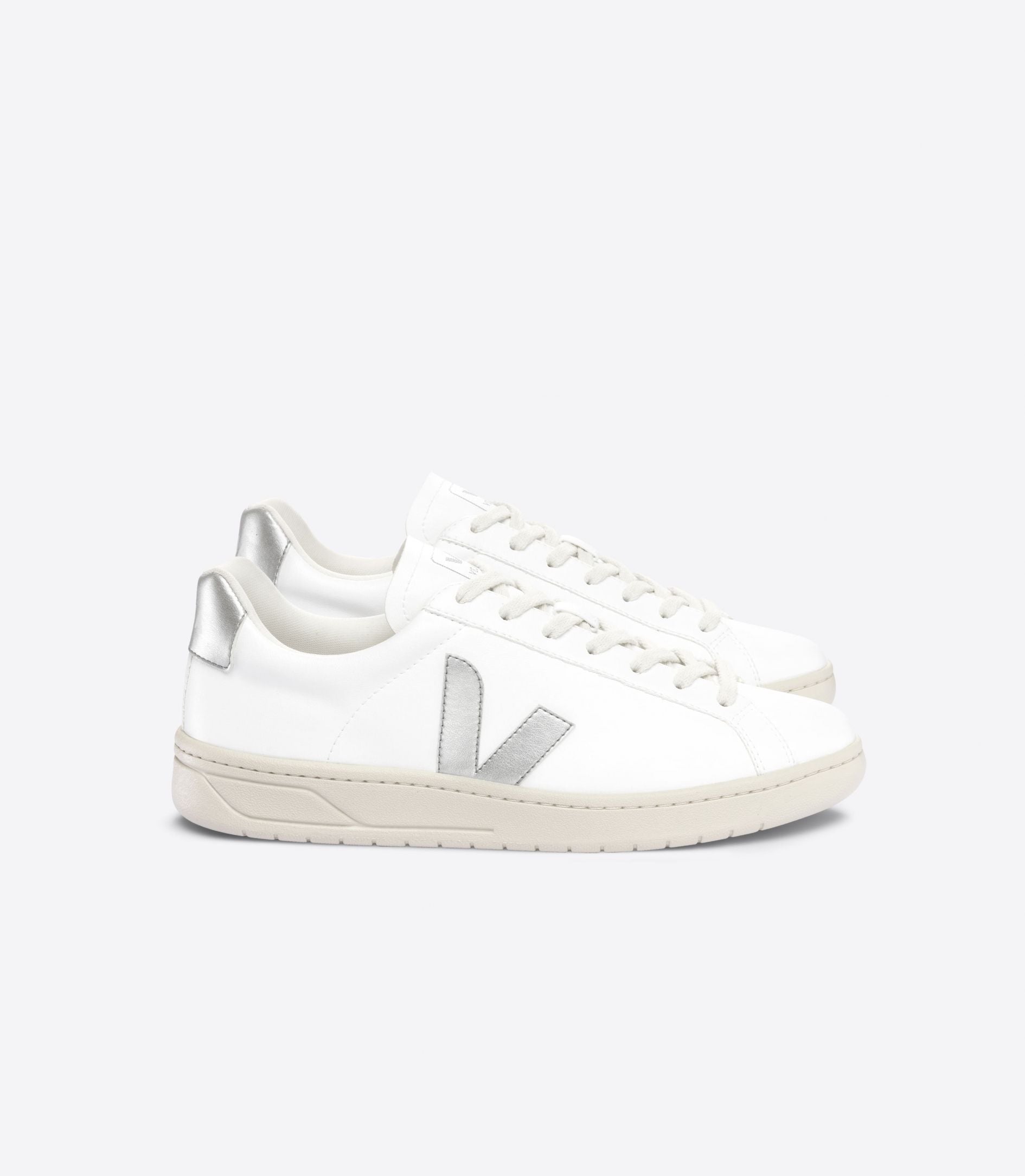 Zapatilla Veja Urca Cwl White Silver