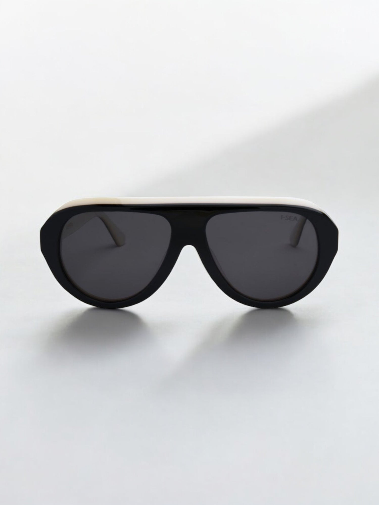 Aspen - Black / Smoke Polarized Lens