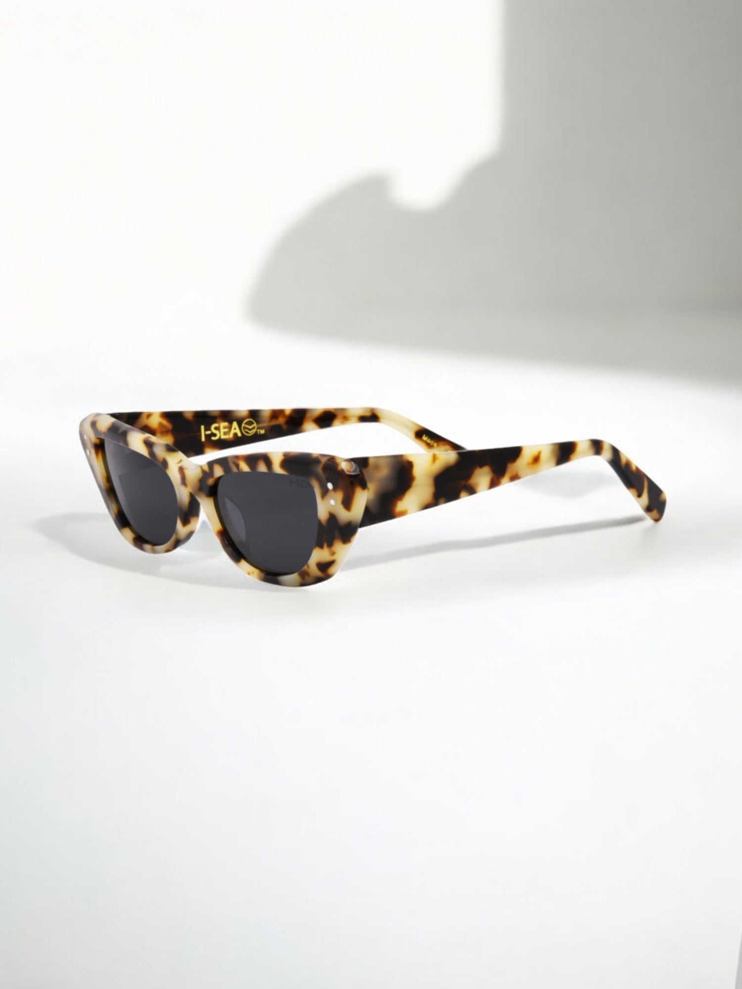 Astrid - Snow Tort / Smoke Polarized Lens
