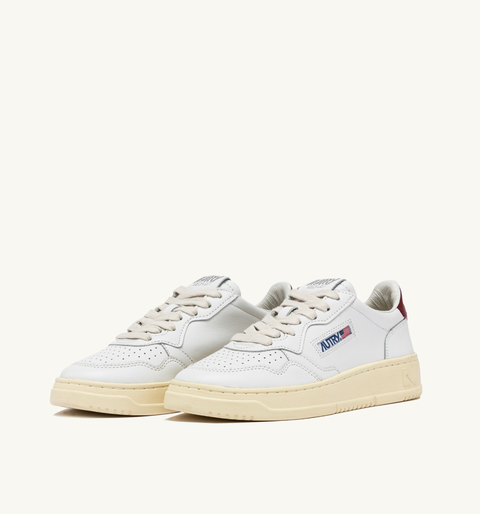 Zapatilla Autry Medalist Low - White/Syrah Leather