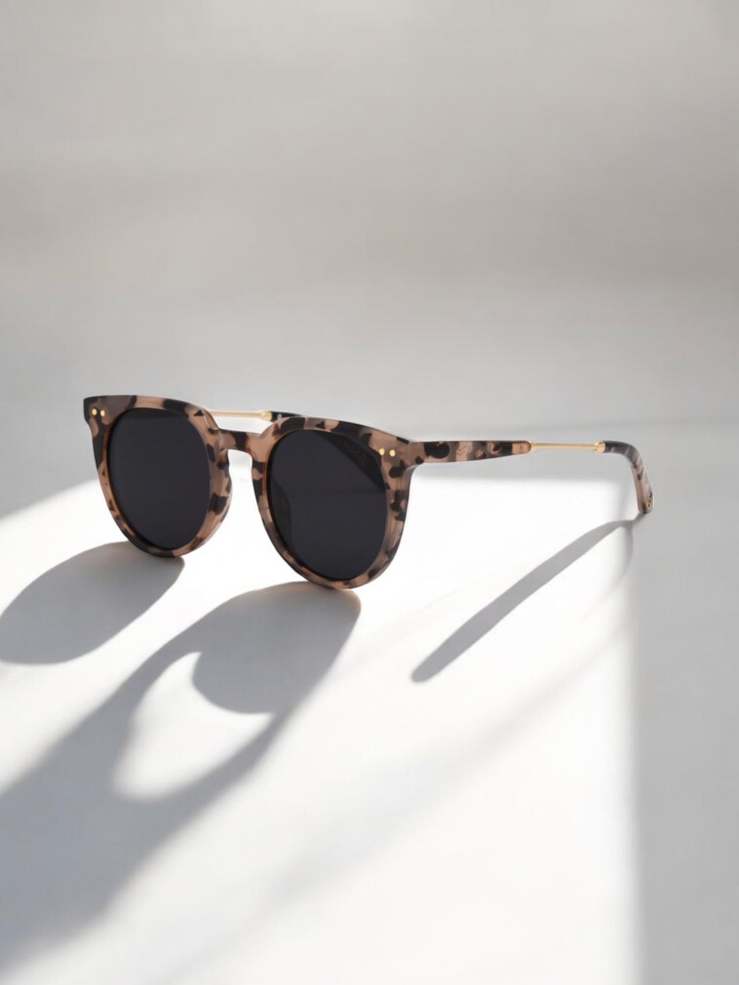 Ella - Blonde Tort / Smoke Polarized Lens