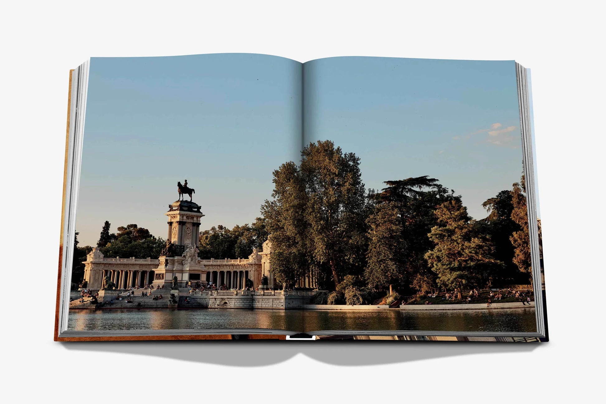 Libro Assouline Madrid Chic