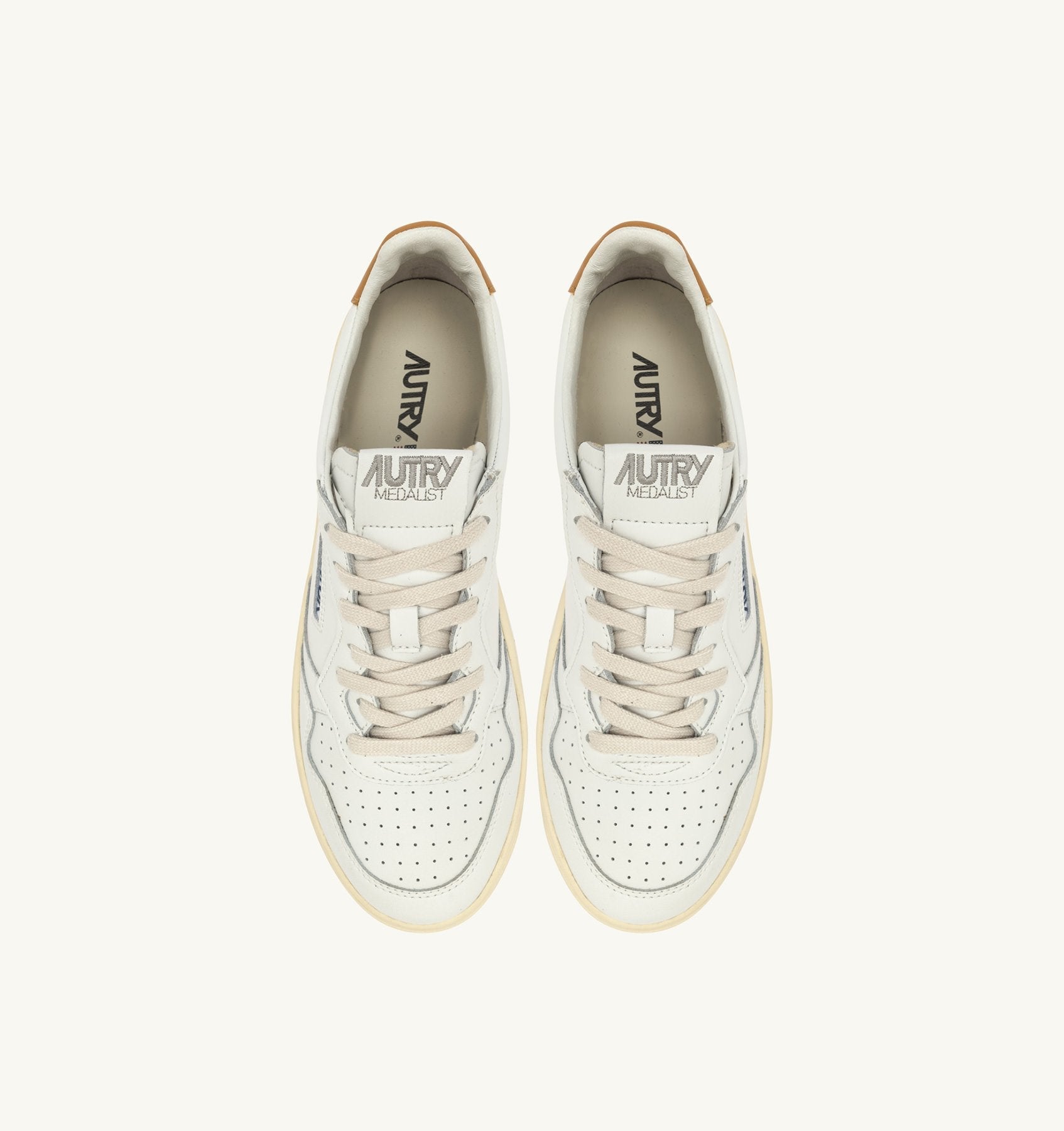 Zapatilla Autry Medalist Low Man Leather/Leather - White Honey Yellow