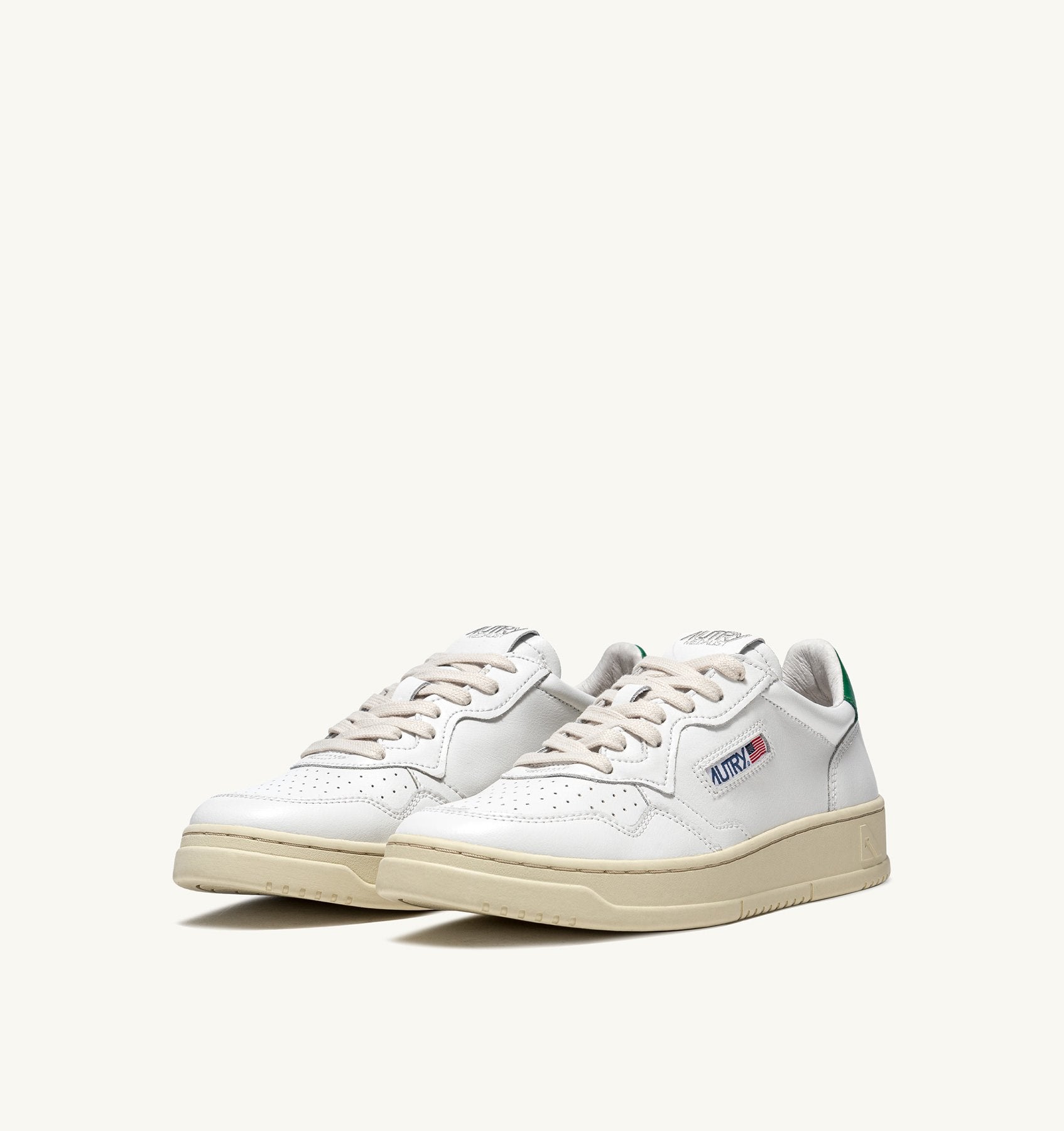 Zapatilla Autry Medalist Low Wom Leather/Leather - White/Green