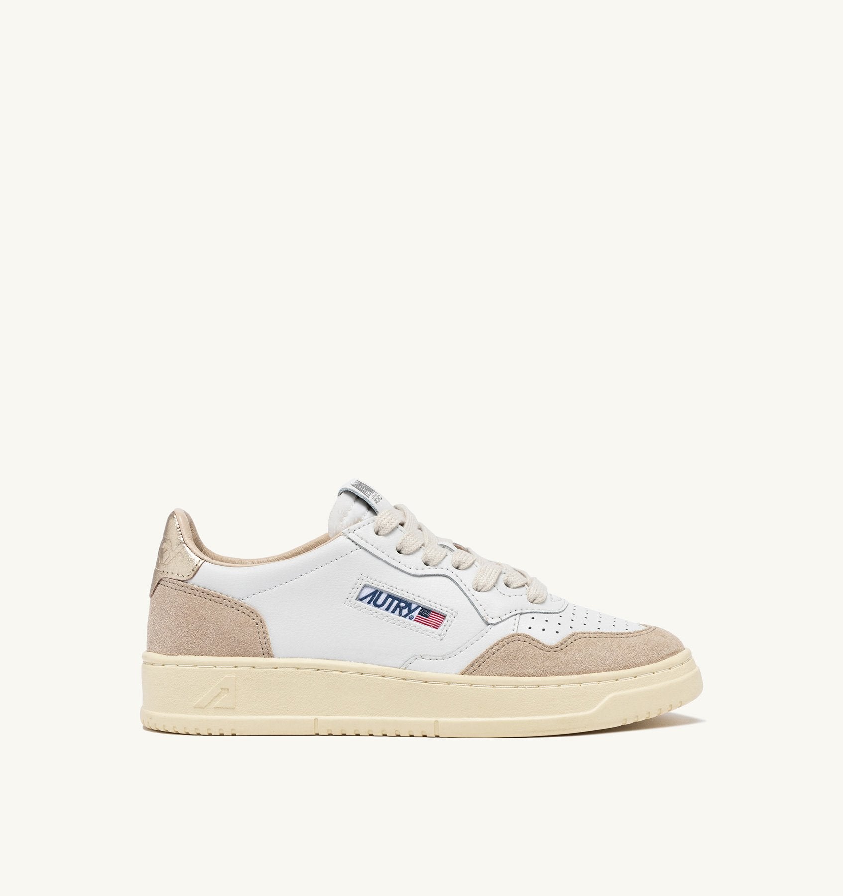 Zapatilla Autry Medalist Low Wom Leather/Suede - White/Gold