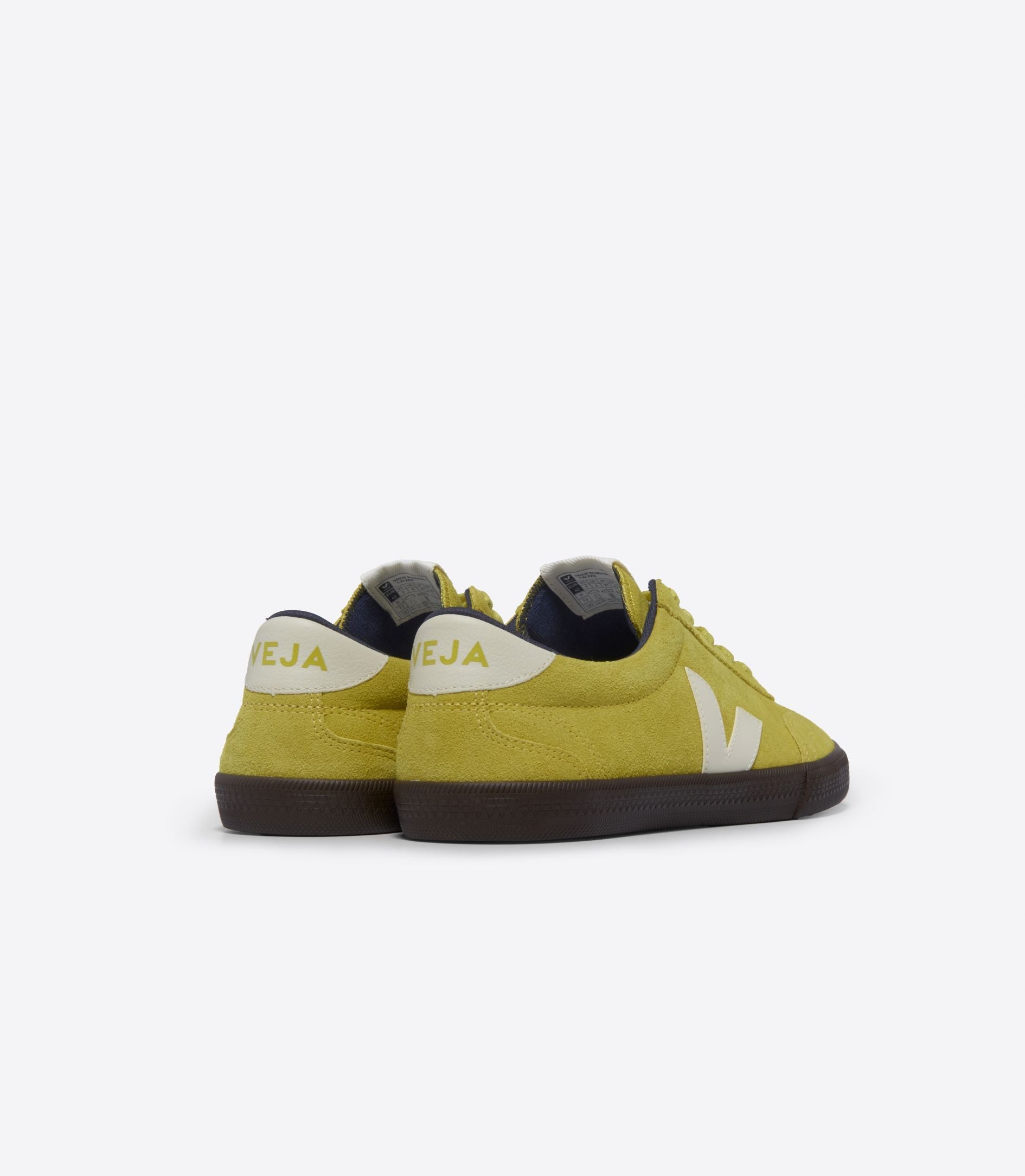 Zapatillas Veja Volley Suede Liquor Pierre Eagle Mujer