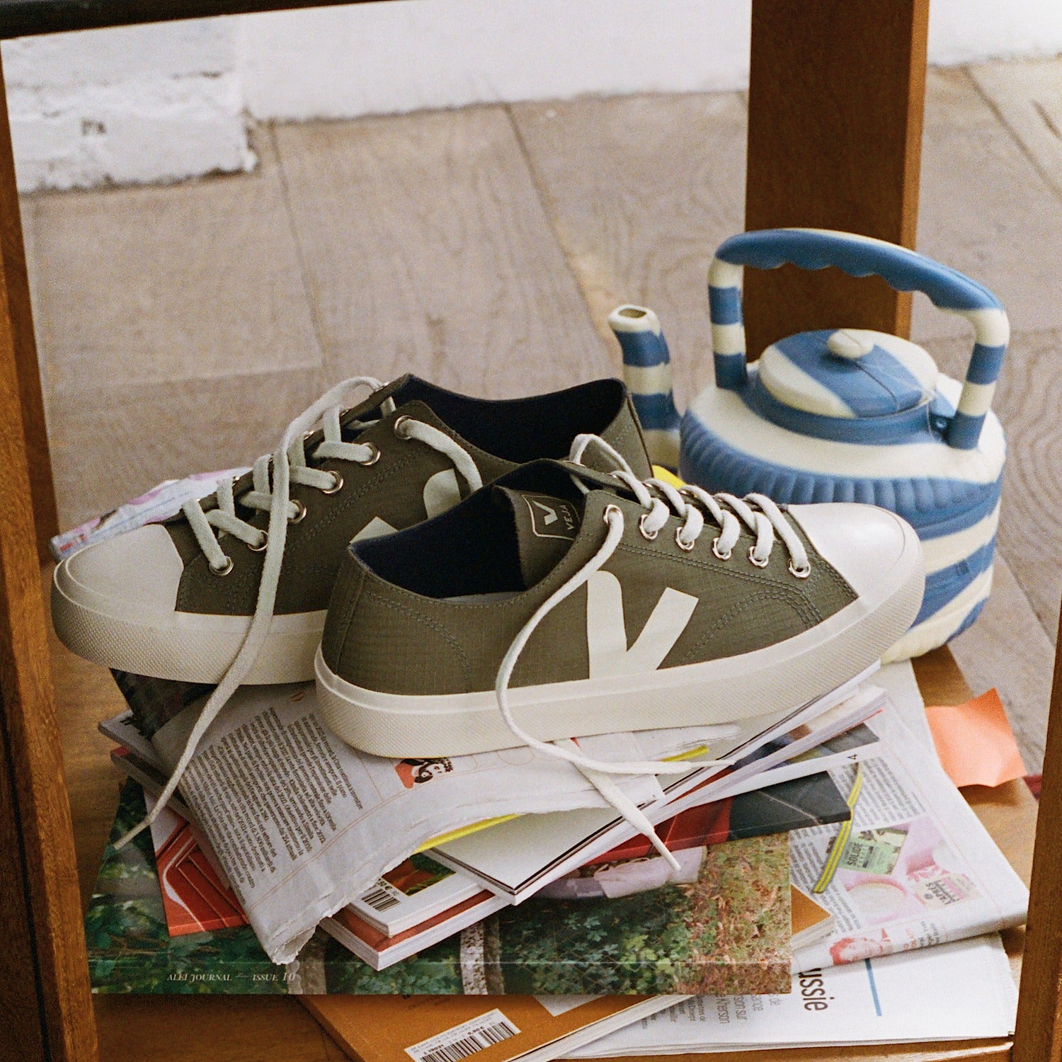 Zapatillas Veja Wata II Low Ristop -Kaki / Pierre