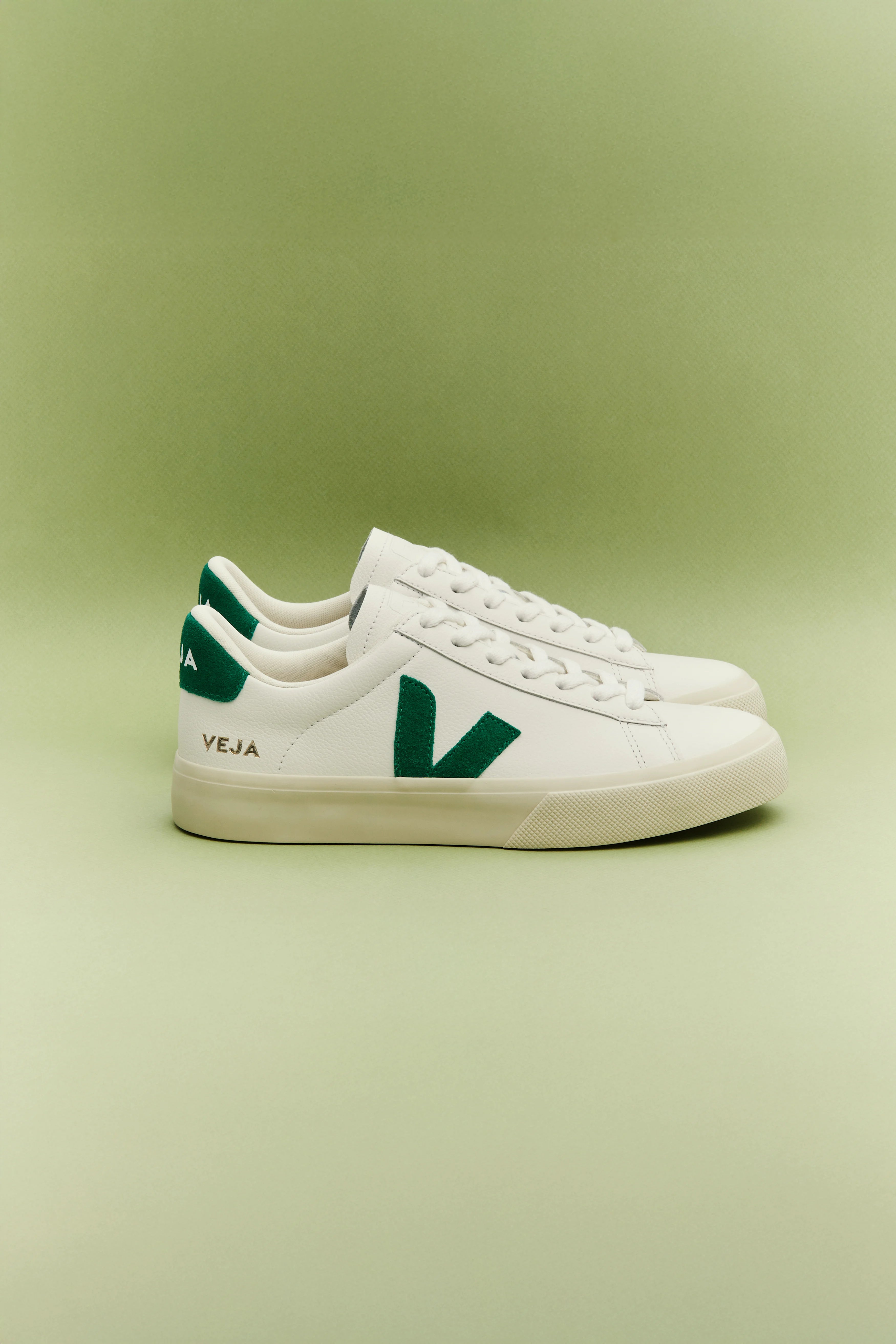 Zapatilla Veja Campo - White/ Emeraude