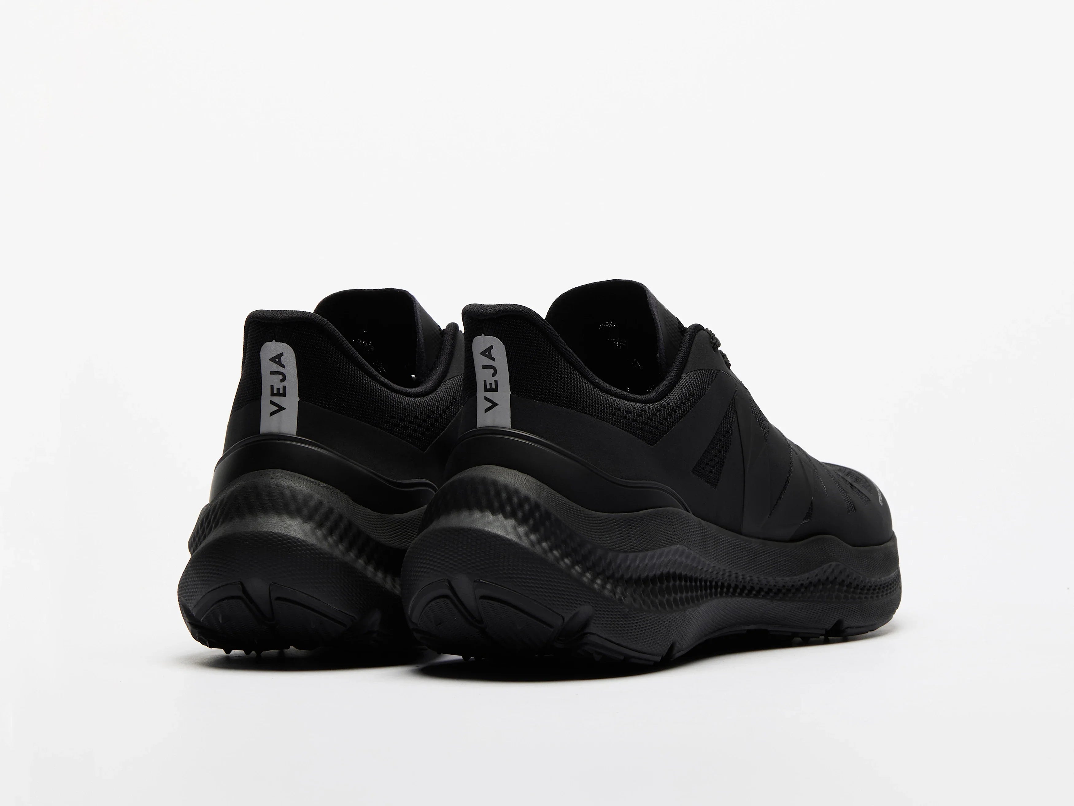 Zapatilla Veja Condor 3 Advanced Engineered-Mesh Full Black