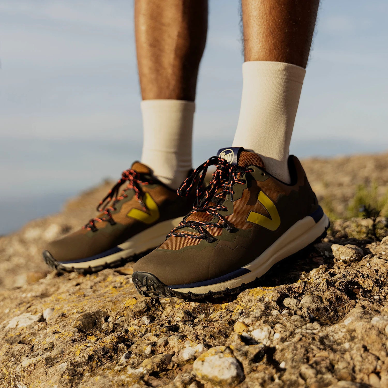 FITZ ROY TREK-SHELL VEJA X BUFF® TERRA LIQUOR