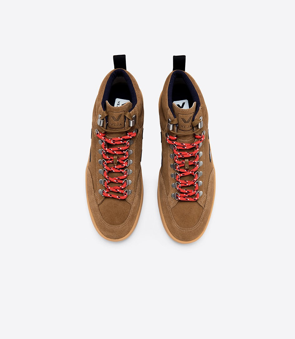 Zapatilla Veja  Roraima Suede Brown Black Gum Sole